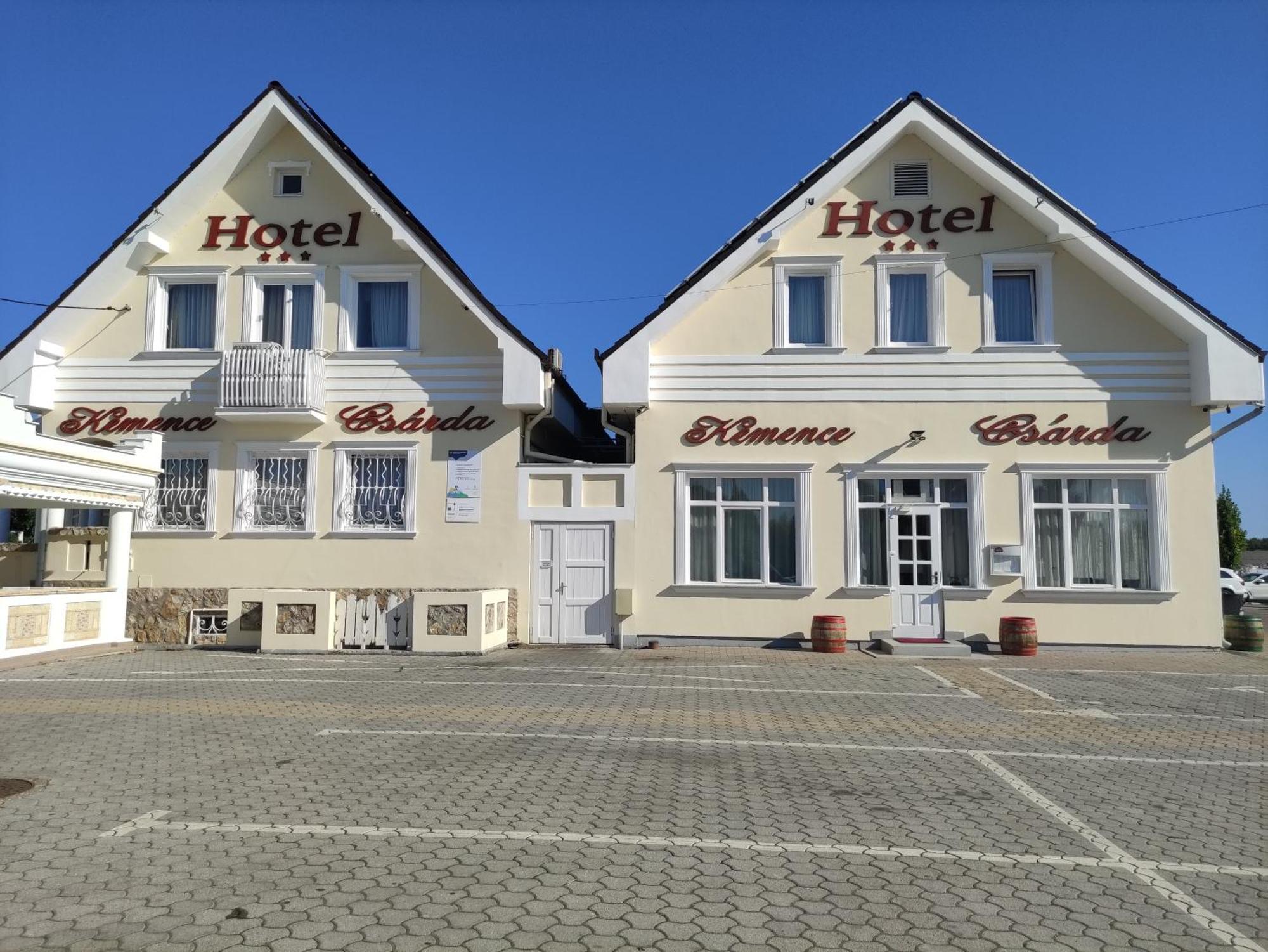Kemence Csárda és Szálloda Nyíregyháza Extérieur photo